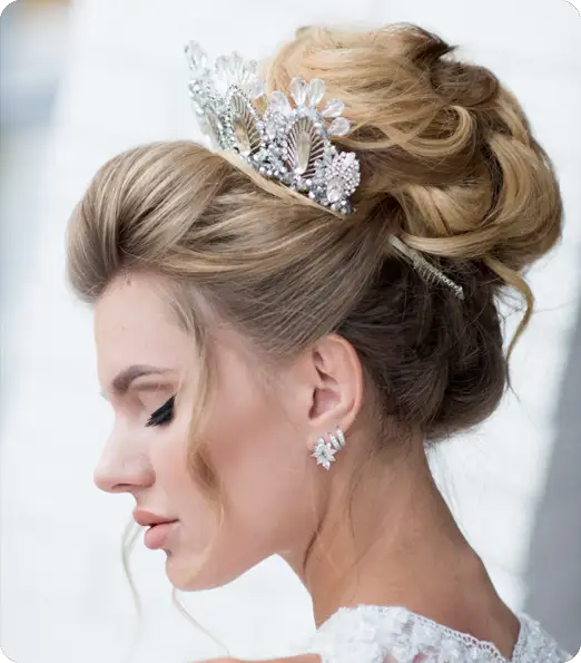 Tunsoare modernă pentru femei în Brașov